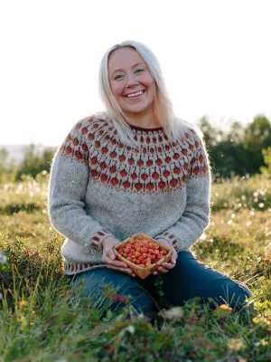 Cloudberry Beige Lettlopi Wool Sweater - Knitting kit