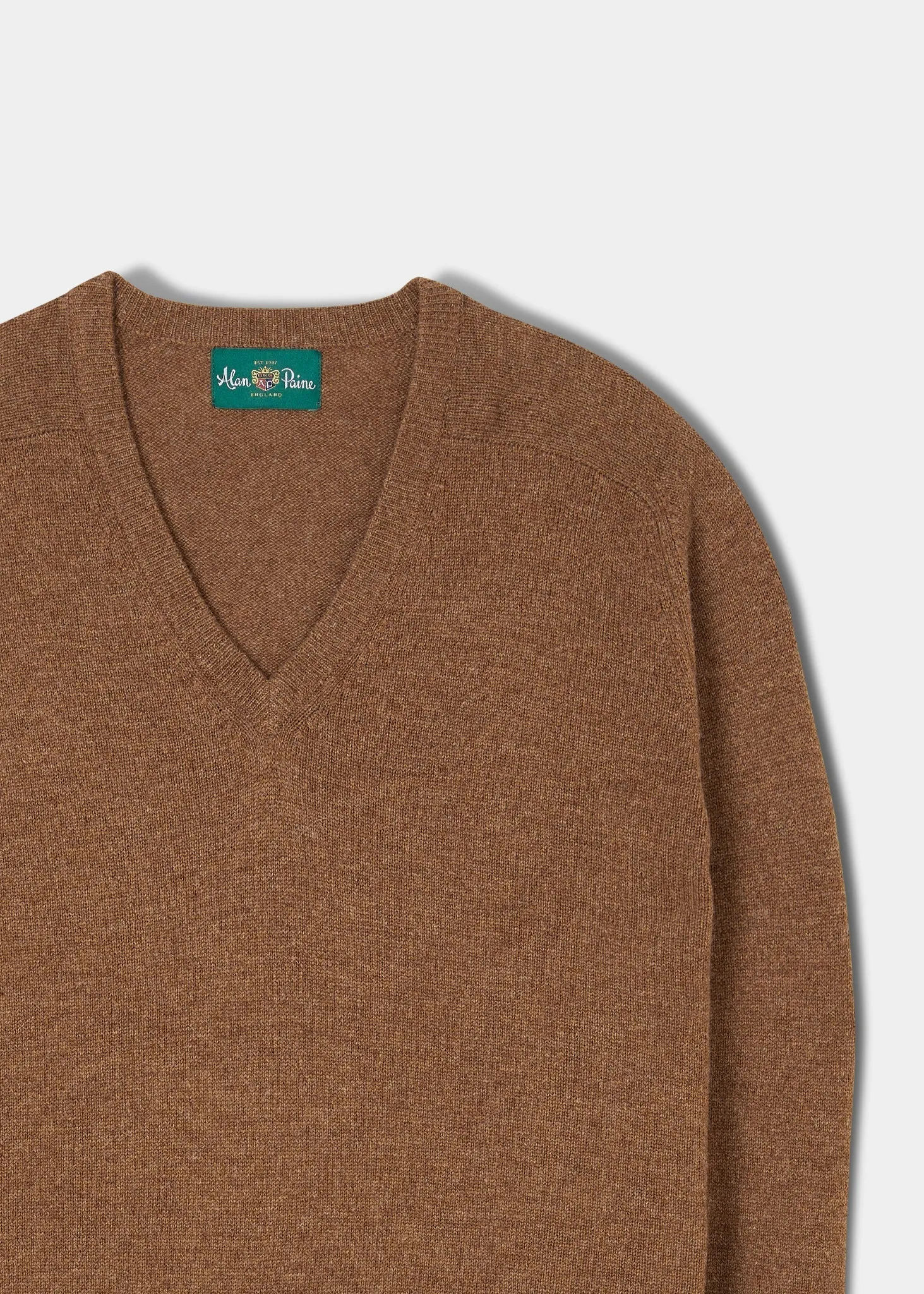 Hampshire Lambswool Jumper in Driftwood - Classic Fit