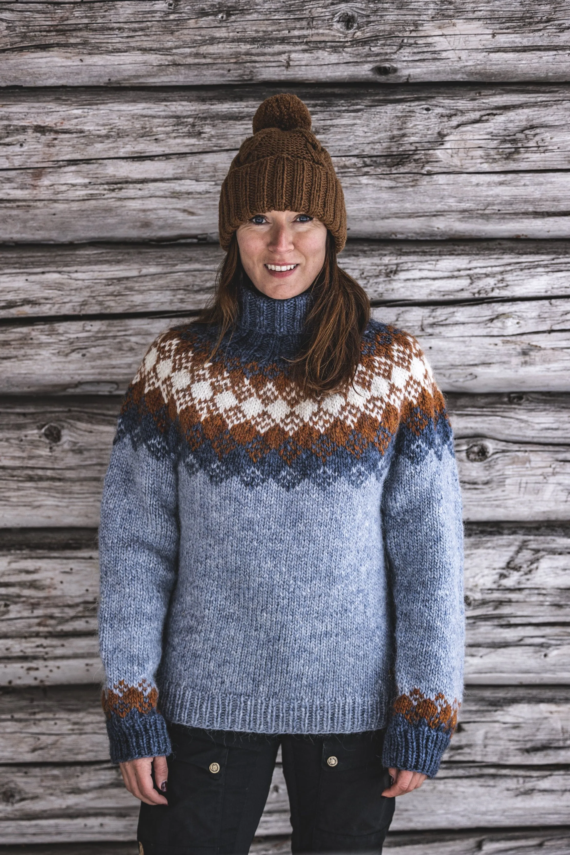 Hiutaleneule Amber Heather - Wool sweater knitting kit